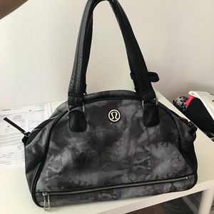 Lululemon gym duffle